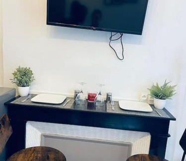 Bourges Apartment | Le Black and White studio centre-ville historique