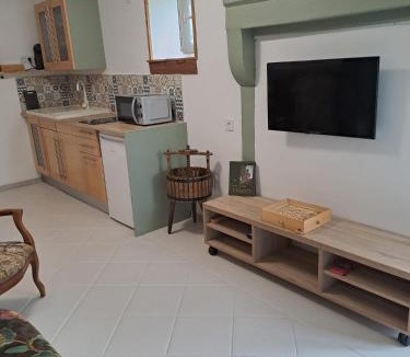 Cezais Apartment | Le chat perché