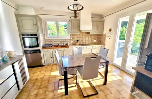 Saint-Martin-de-Valgalgues Apartment | Le Piémont cévenol, in the heart of the Cévennes