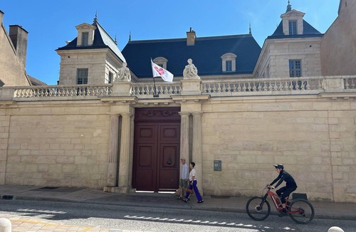Centre Sud Apartment | Le Relais - Air-conditioned apartment in the heart of Dijon
