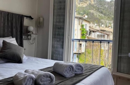 Annot Hotel | Les callunes