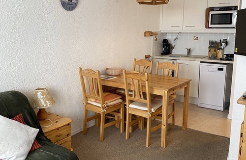 Reberty Apartment | Les Menuires : Vue Exceptionnelle, Skis aux Pieds