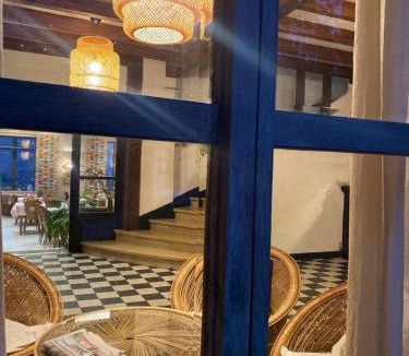 Montfaucon-en-Velay Hotel | Les Platanes