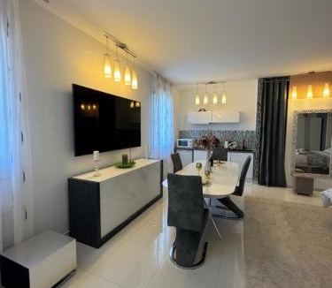 Cimiez Apartment | Maison Ariana