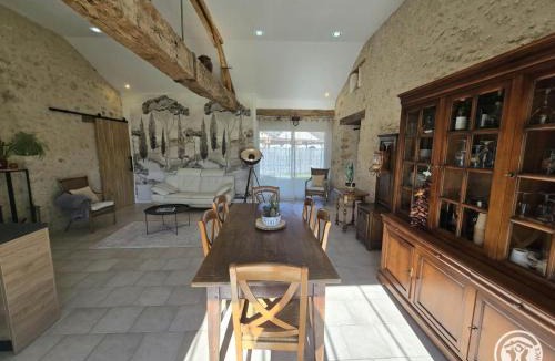 Brantome-en-Perigord House | Maison confortable avec jardin, piscine partagée et cheminée à Brantôme - FR-1-616-406
