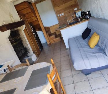 Mareugheol House | maison de vigneron