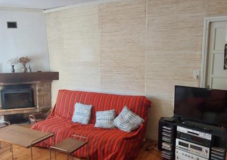 Serverette Apartment | Maison de village Base-rando Margeride 1 Appart 6 personnes et 1 Duplex 12 personnes