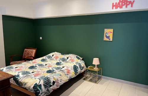 12th Arrondissement Apartment | Maison du sud