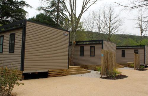 Saint-Cirq-Lapopie Other | Mobil-home climatisé - 6 pers. - API-1-52-2311