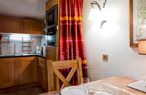 Brides-les-Bains Apartment | Modern studio for 4 with wifi and parking in Brides-les-Bains