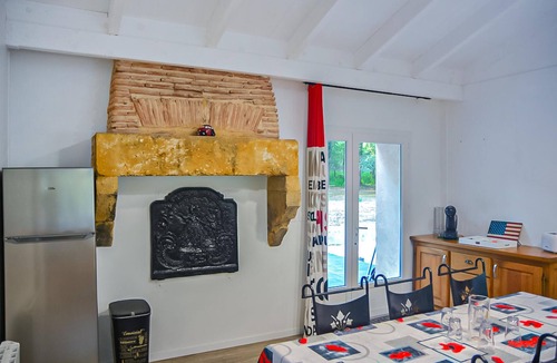 Noaillan House | Nice home in Noaillan