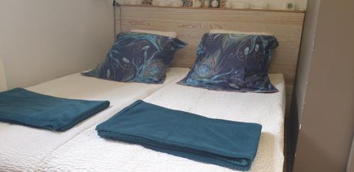 Brochon Bed & Breakfast | Petite chambre confortable vignoble bourguignon