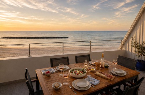 Carnon-Plage Apartment | Rose des Sables A Terrace Over the Mediterranean