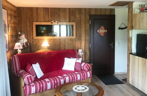Aillon-le-Jerune Ski Chalet | Savoyard chalet in the heart of the Bauges massif