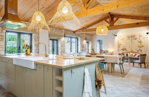 L'Echardiere House | Spacious House, Garden, Beach within walking distance