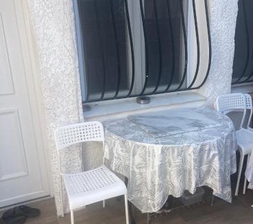 Les Chartreux House | Studette climatisée avec extérieur