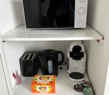 Clermont-Ferrand Apartment | Studio 20m2 parking 4rue proudhon wifi rdcsureleve