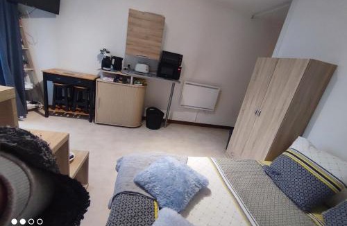 Nevers Apartment | Studio avec parking face a la gare