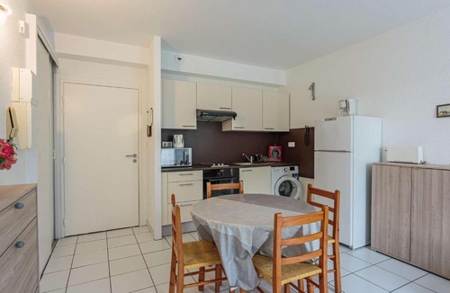 Cambo-les-Bains Apartment | Studio confortable avec jardin et parking à Cambo-les-Bains - FR-1-4-703