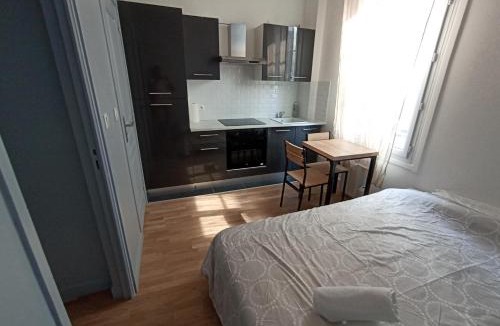 Maisons-Laffitte Apartment | Studio cosy - Hypercentre - 20 min to Paris