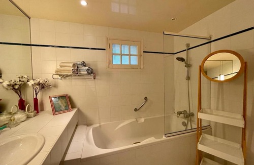 Les Eyzies House | Studio privé 2personnes avec piscine, Sauna, salle de sport