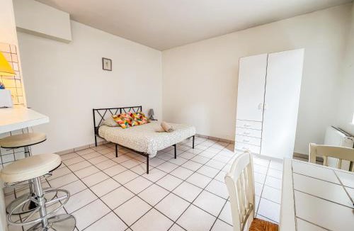Sablon - Trudaine Apartment | Studio proche tram UCA campus centre