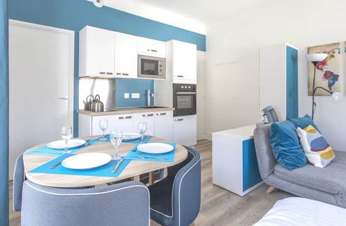 Challes-les-Eaux Apartment | Studio Thermes wifi & parking 10 minutes from Chambéry