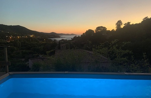 Pietrosella Villa | Villa sea view Rupione beach access on foot