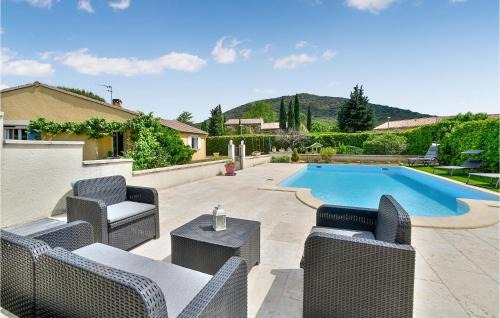 Amazing Home In Malataverne