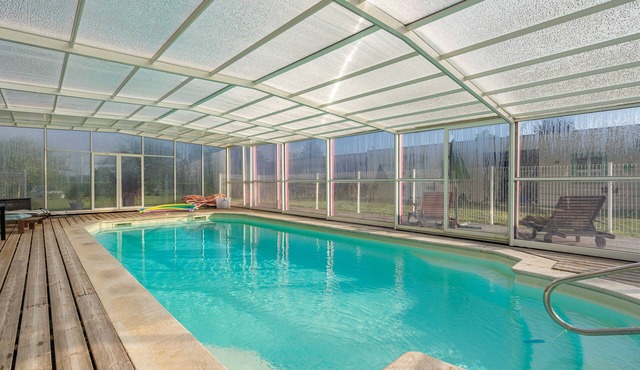 Apartment 'Le Clos Du Champ De L'Amour - Saintes' with Private Pool, Wi-Fi and Air Conditioning