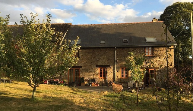 Beautifully renovated country house, close to the main attractions of Brittany in Bazouges-la-Perouse