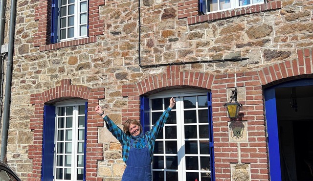 Between Dinard and Dinan, charming house in the heart of a small village with character in Plessix Balisson