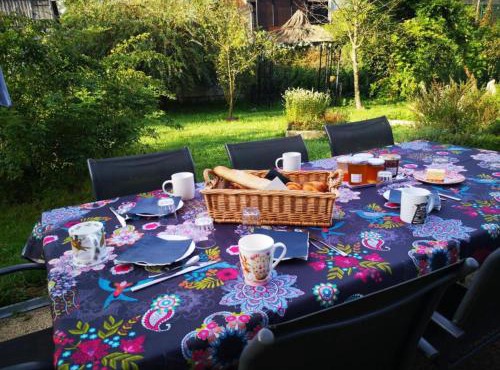 Chambre cocon table d'hôte avec jardin à la campagne le nid qui danse vers Vesoul de 1 à 2 personnes