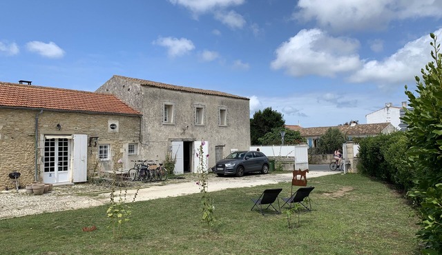 Charentais house renovated in 2020