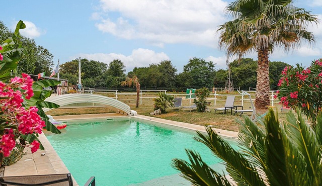 Charming Gîte Egaux De Chambon with Shared Pool, Wi-Fi, and Air Conditioning