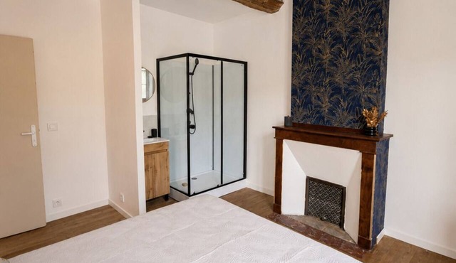 Charming house in the heart of the village with 3 private suites
