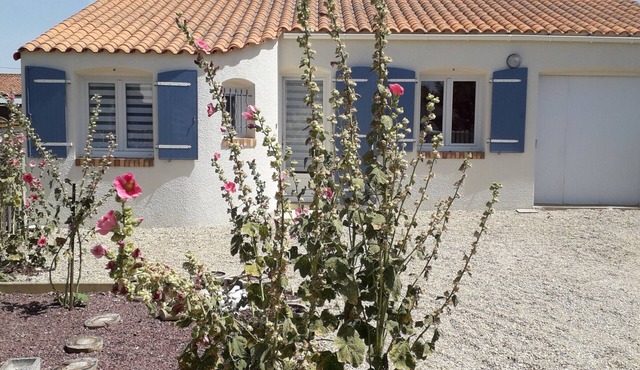 Comfortable and Spacious Villa, Quiet Area