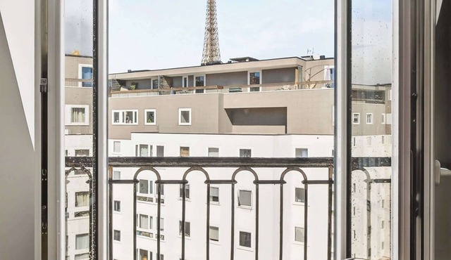 Cozy & Practical Studio near Eiffel Tower Paris 15
