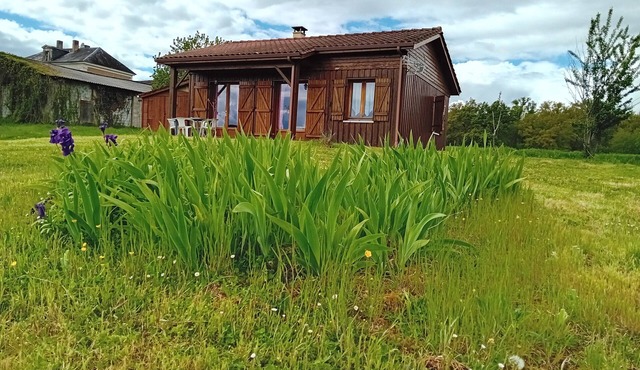 Holiday Home 'Le Chalet' with Private Garden and Wi-Fi
