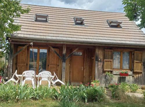Isa's Little Cottage