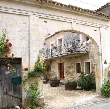 La Cour des Cloches