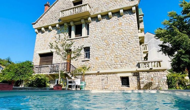 La Maison au toit vert