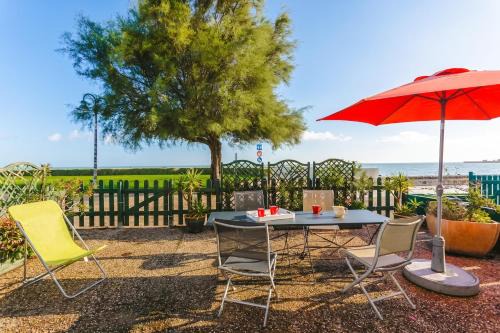 Maison confortable proche de la mer avec terrasse