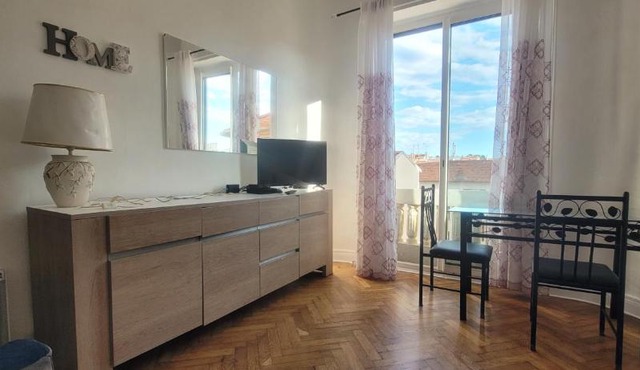Nice Centre, Charmant Studio in Nice