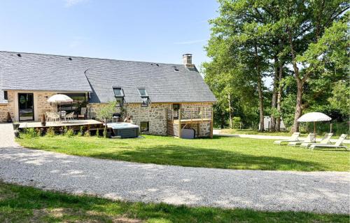 Nice Home In Alleyrat With Wifi
