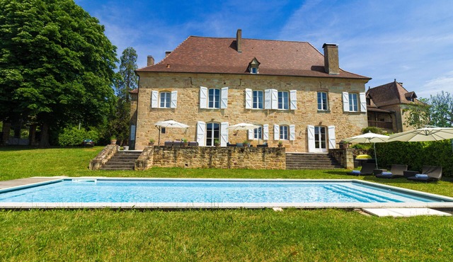 Private French Manor | Lot and Dordogne | Pool & Chef | Sleeps 10