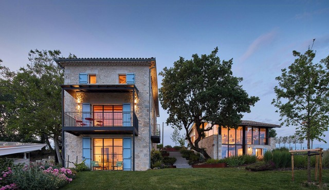 Restored French estate in medieval Lauzerte