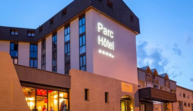 SOWELL HOTELS Le Parc & SPA* - Superior Room for 2 People