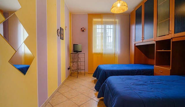 Spacious Accommodation in Lainate - 2 Large Bedrooms for 4 in Lainate