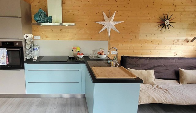 TINY 2-Bedroom Chalet Near CAHORS with a Terrace and Garden